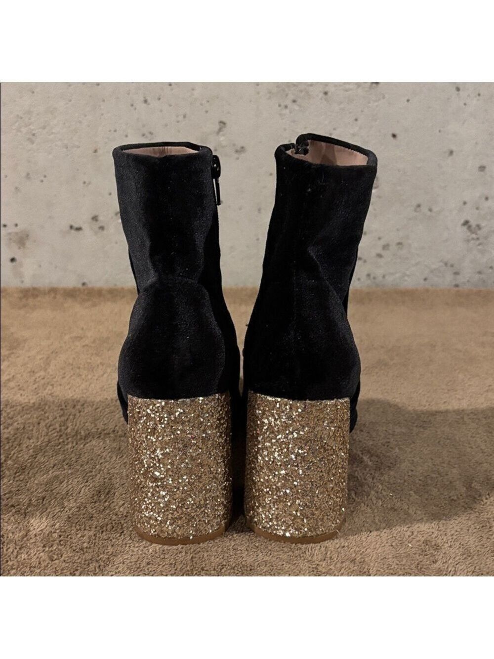 Betsey Johnson Kacey Black Velvet Pointed Toe Ankle Booties - Size 9 - Picture 7 of 11